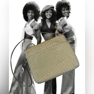 1970s Cream/Beige Metal Mesh Shoulder/Crossbody Bag, made in Hong Kong
